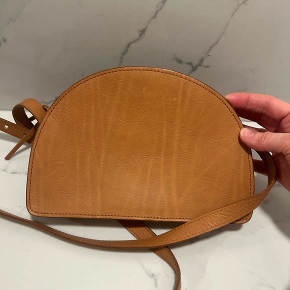 Madewell The Simple Half-Moon Rainbow Leather Crossbody Bag Purse Brown Boho - Picture 3 of 8